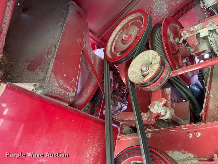 image for item FT6777 1995 Case 2144 Axial-Flow combine