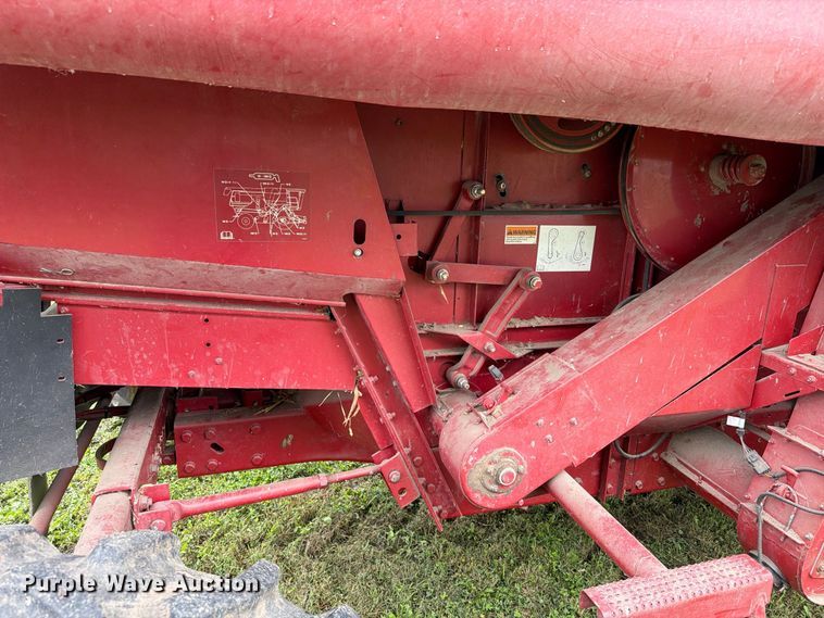 image for item FT6777 1995 Case 2144 Axial-Flow combine