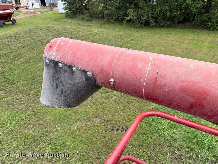 image for item FT6777 1995 Case 2144 Axial-Flow combine
