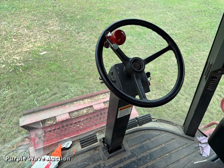 image for item FT6777 1995 Case 2144 Axial-Flow combine