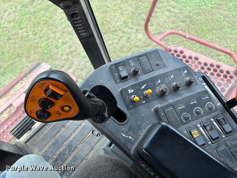 image for item FT6777 1995 Case 2144 Axial-Flow combine