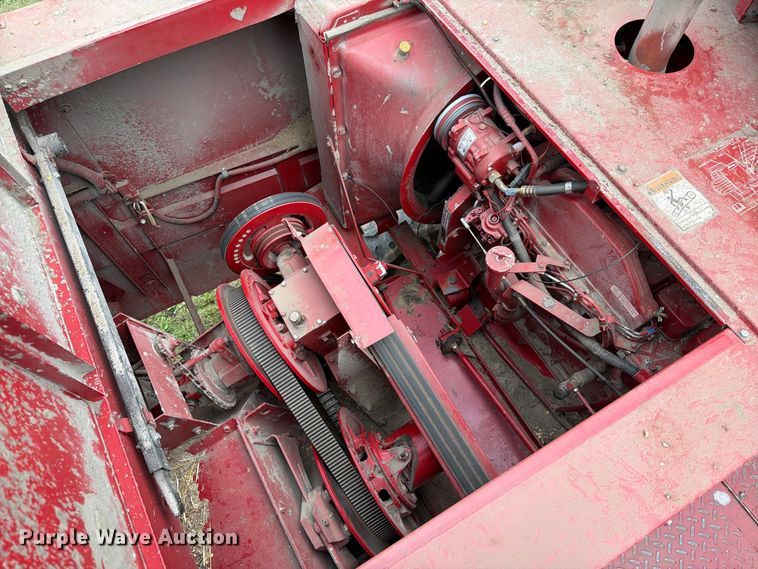 image for item FT6777 1995 Case 2144 Axial-Flow combine
