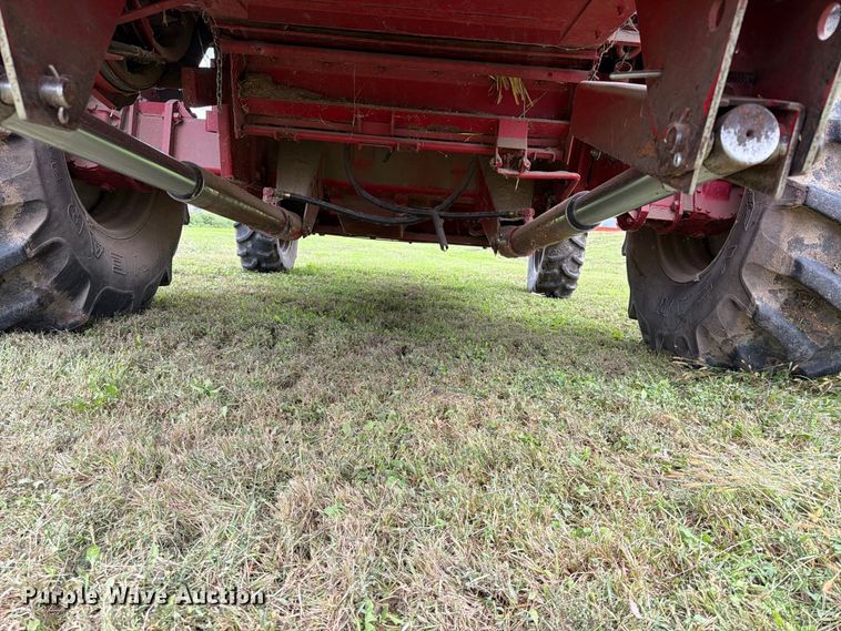 image for item FT6777 1995 Case 2144 Axial-Flow combine