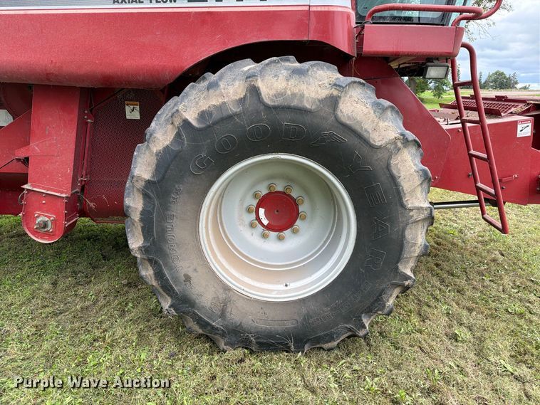 image for item FT6777 1995 Case 2144 Axial-Flow combine