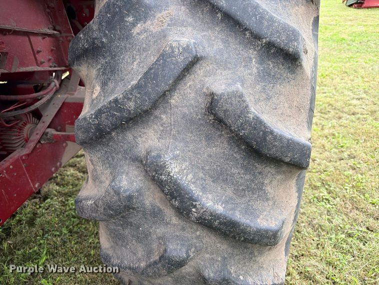 image for item FT6777 1995 Case 2144 Axial-Flow combine