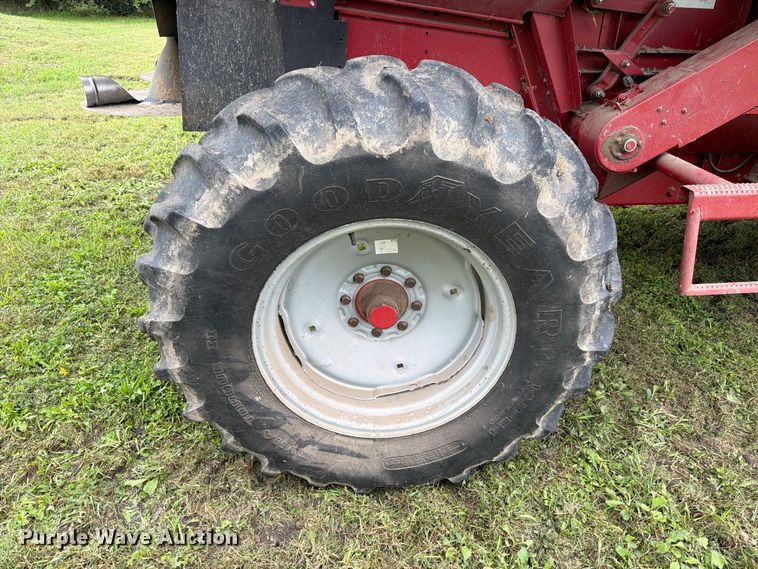 image for item FT6777 1995 Case 2144 Axial-Flow combine