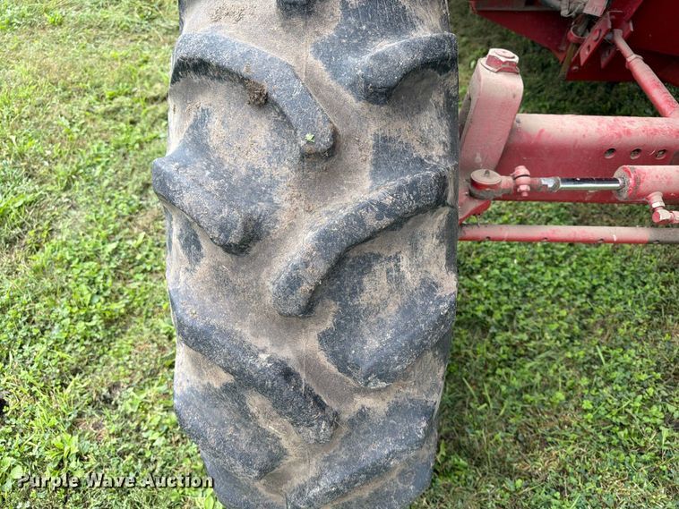 image for item FT6777 1995 Case 2144 Axial-Flow combine