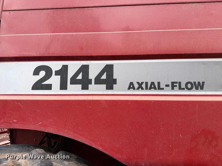 image for item FT6777 1995 Case 2144 Axial-Flow combine