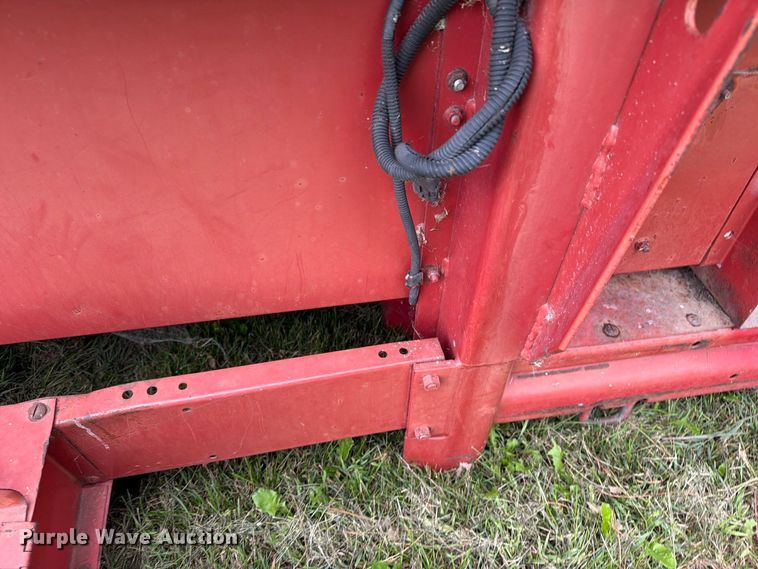 image for item FT6779 Case 1063 corn head