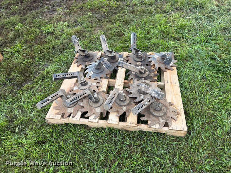 image for item FT6780 (12) Sunco Saber Tooth row cleaners