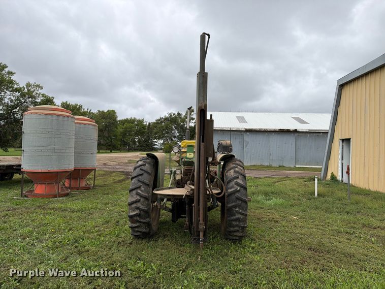 image for item FT6783 1963 John Deere 2010 tractor