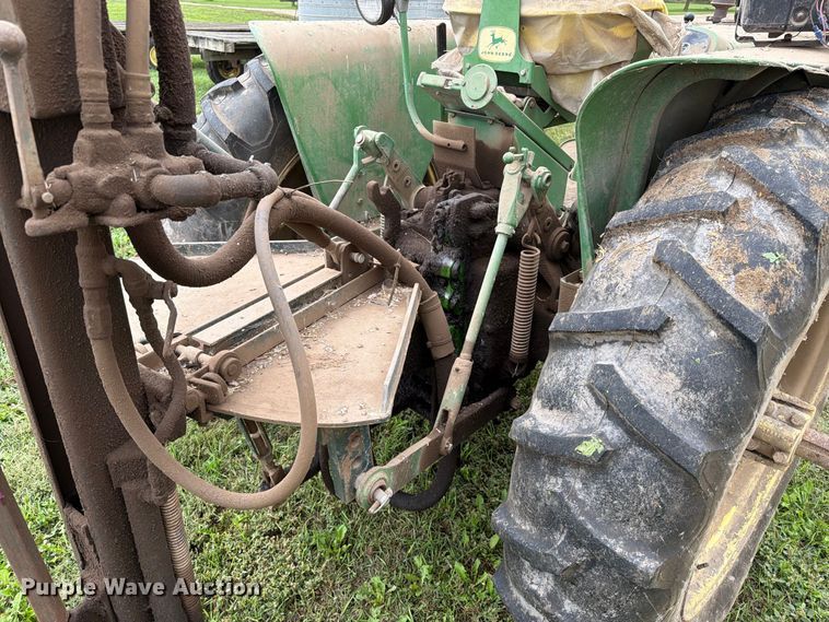 image for item FT6783 1963 John Deere 2010 tractor
