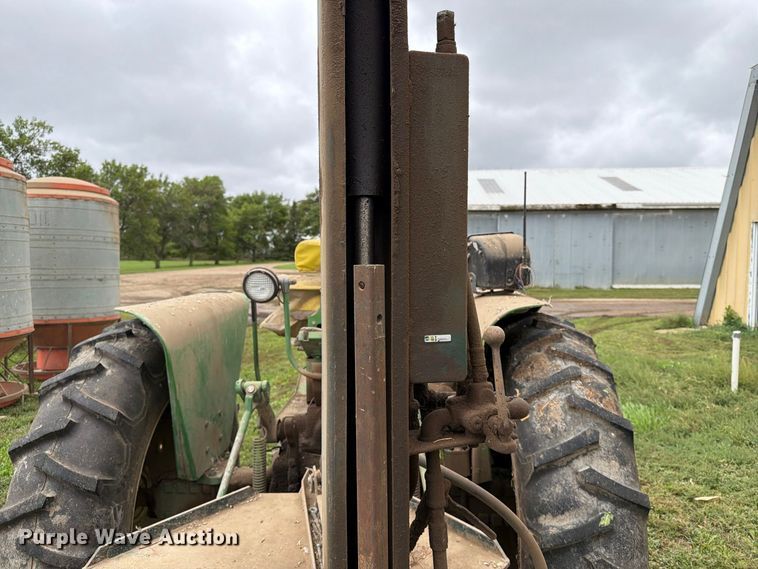 image for item FT6783 1963 John Deere 2010 tractor