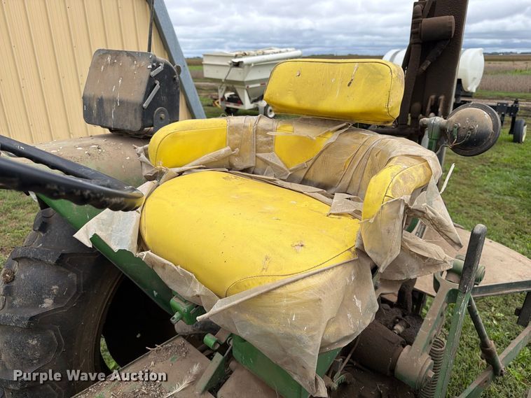 image for item FT6783 1963 John Deere 2010 tractor
