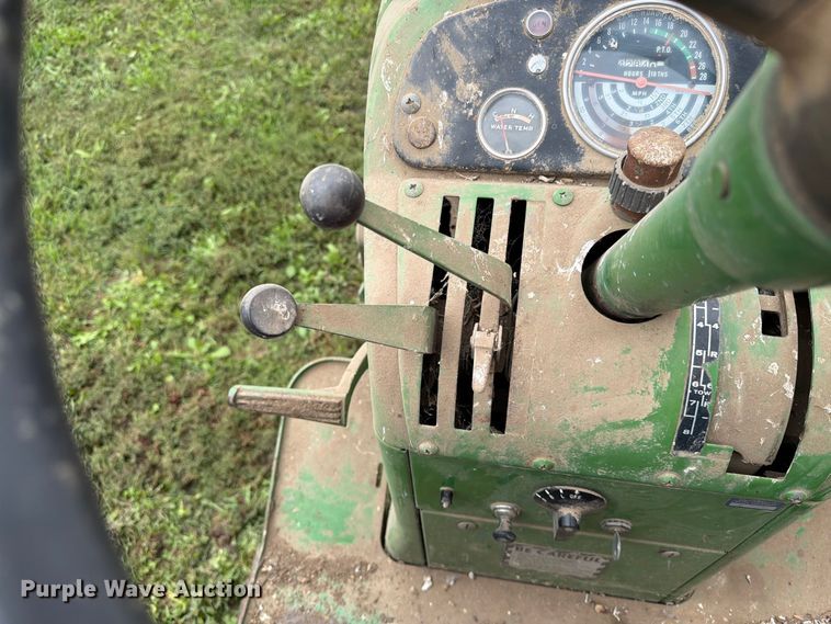 image for item FT6783 1963 John Deere 2010 tractor