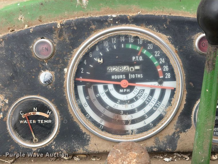 image for item FT6783 1963 John Deere 2010 tractor
