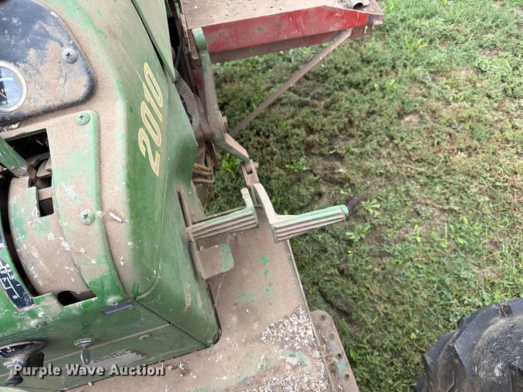 image for item FT6783 1963 John Deere 2010 tractor