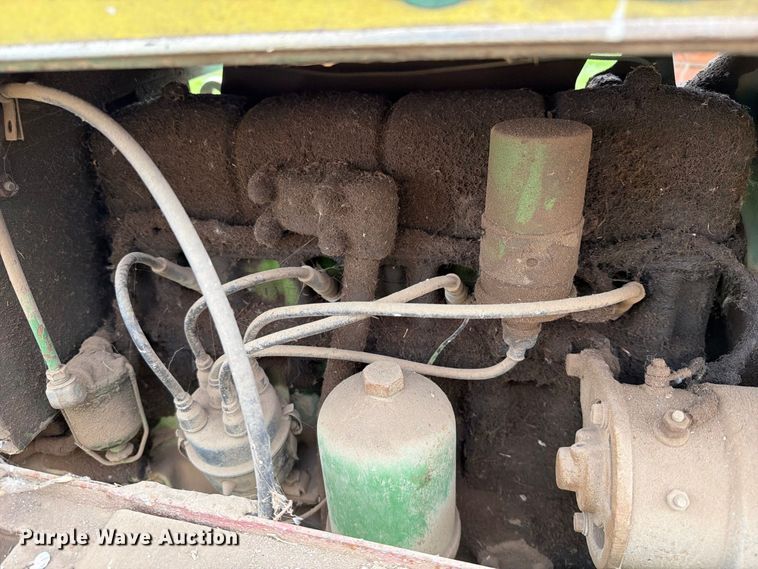 image for item FT6783 1963 John Deere 2010 tractor
