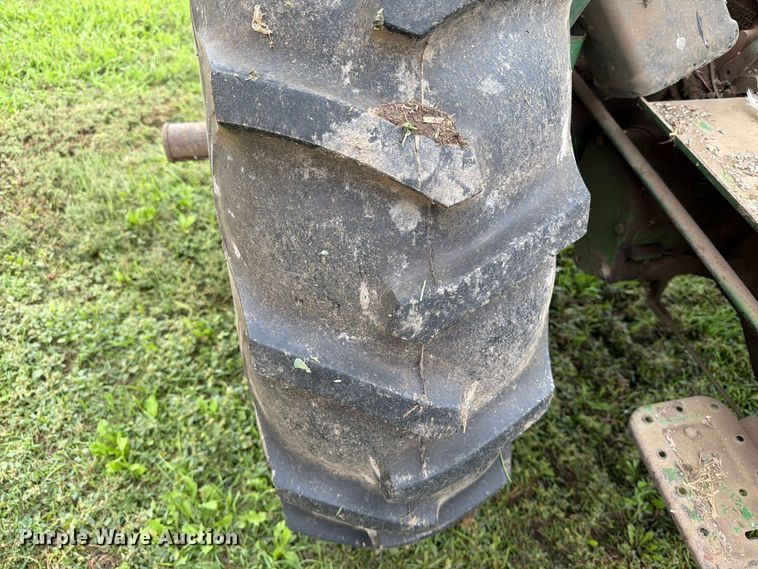 image for item FT6783 1963 John Deere 2010 tractor