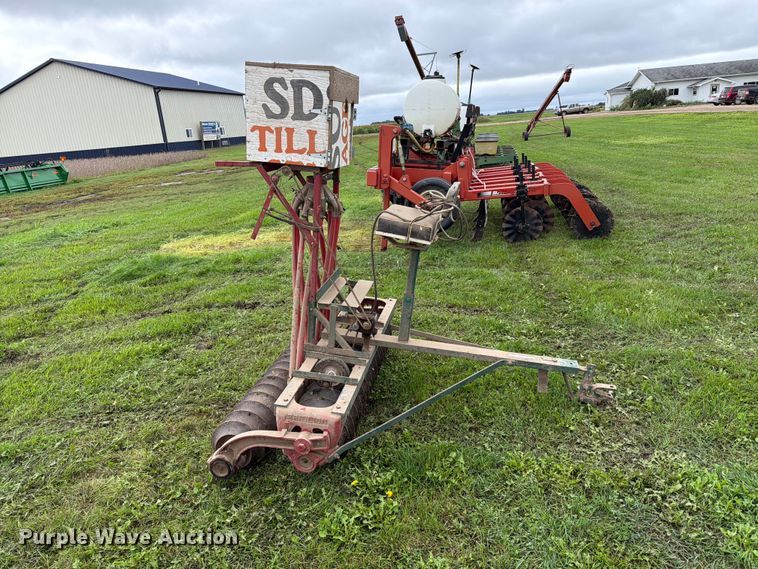 image for item FT6784 Shop Built seeder