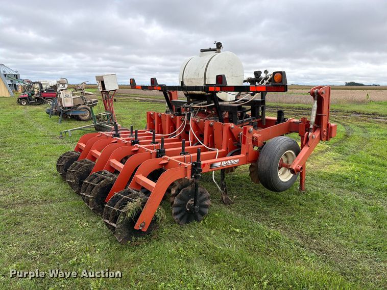 image for item FT6785 Brillion STP-430 liquid fertilizer applicator