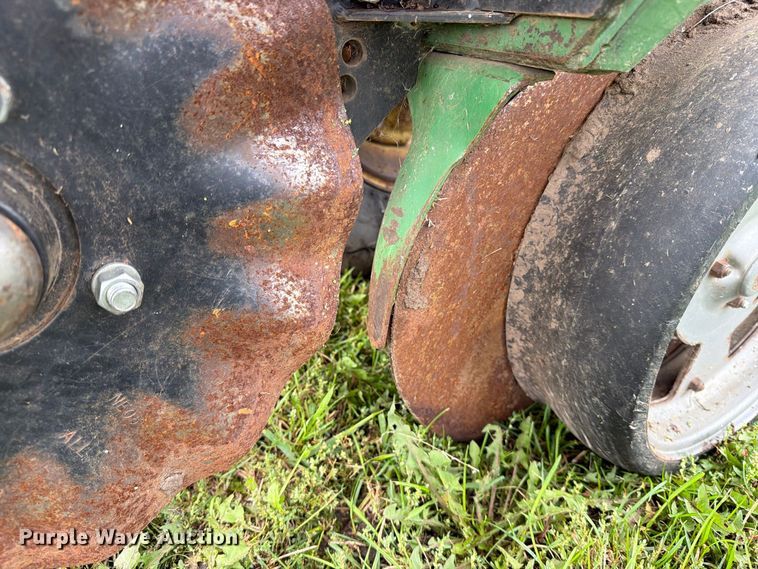 image for item FT6786 John Deere 7100 planter