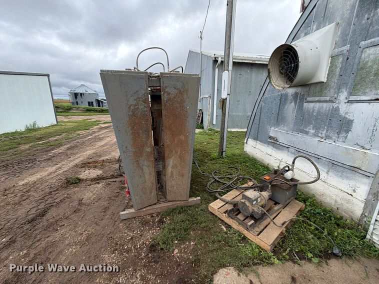 image for item FT6791 Moly MFG. Inc Silencer squeeze chute