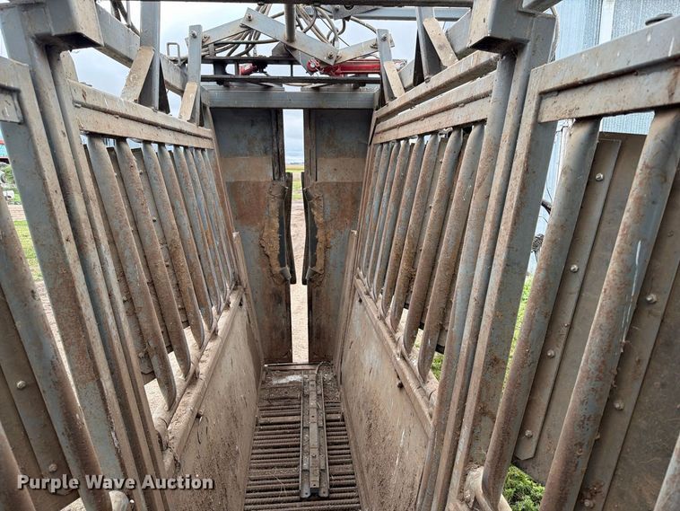 image for item FT6791 Moly MFG. Inc Silencer squeeze chute