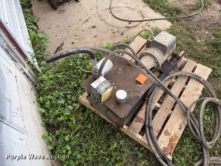 image for item FT6791 Moly MFG. Inc Silencer squeeze chute