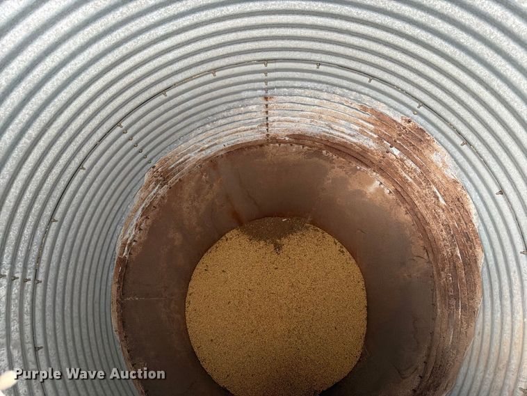image for item FT6793 Brock grain bin