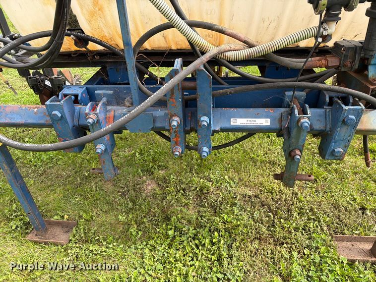 image for item FT6796 liquid fertilizer applicator