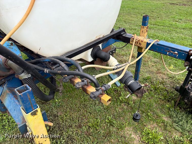 image for item FT6796 liquid fertilizer applicator