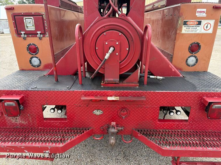 image for item FT6800 1980 Ford F800 digger derrick truck