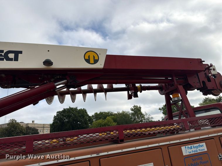 image for item FT6800 1980 Ford F800 digger derrick truck