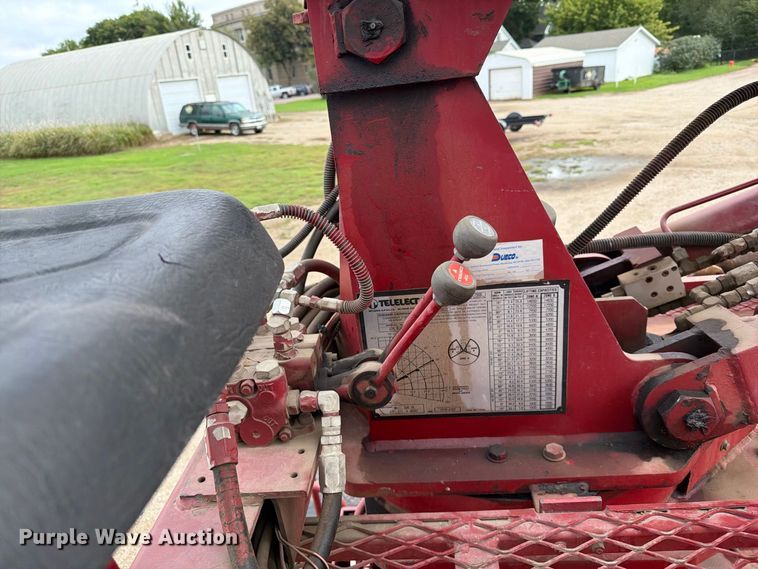 image for item FT6800 1980 Ford F800 digger derrick truck