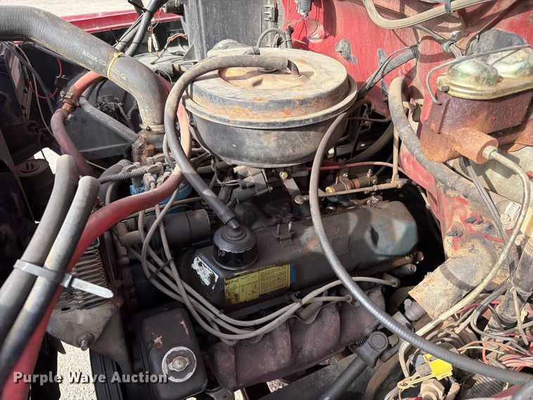 image for item FT6800 1980 Ford F800 digger derrick truck