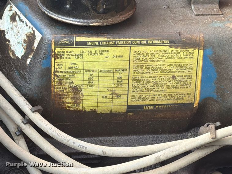 image for item FT6800 1980 Ford F800 digger derrick truck