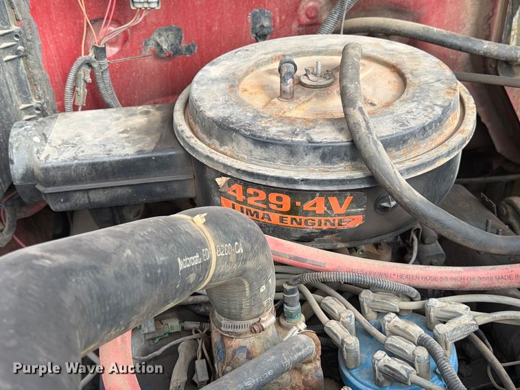 image for item FT6800 1980 Ford F800 digger derrick truck