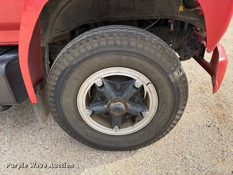 image for item FT6800 1980 Ford F800 digger derrick truck