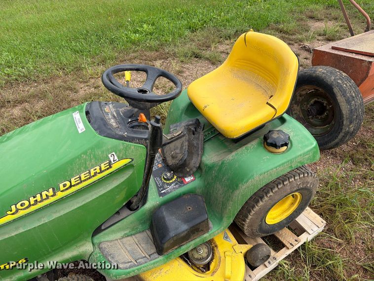 image for item FT6802 John Deere LT166 lawn mower