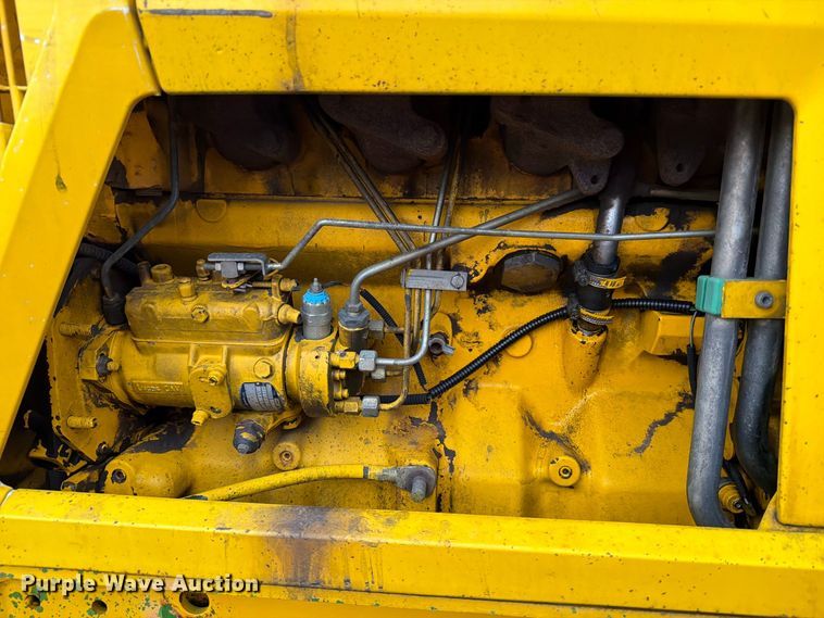 image for item FT6804 1993 John Deere 6300 tractor