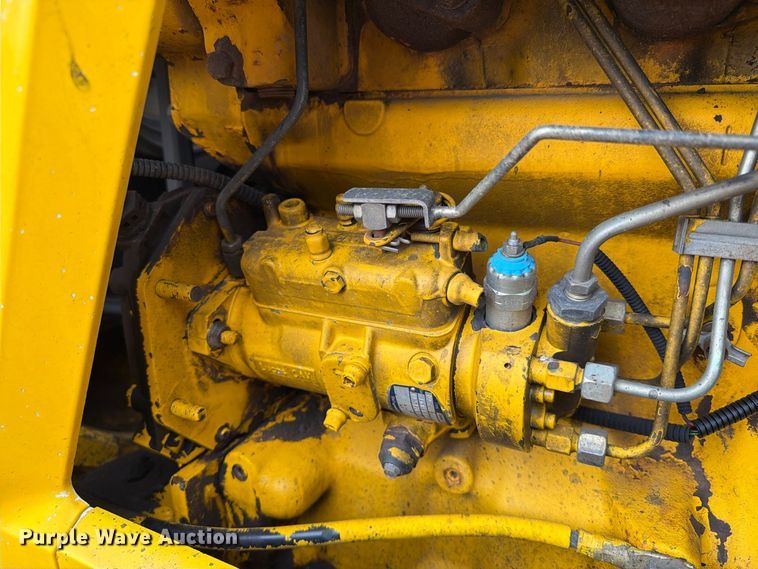 image for item FT6804 1993 John Deere 6300 tractor