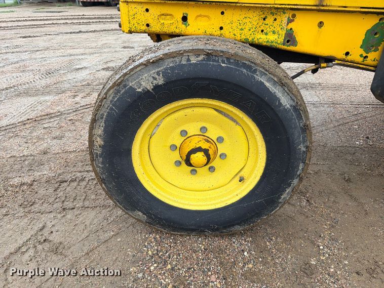 image for item FT6804 1993 John Deere 6300 tractor