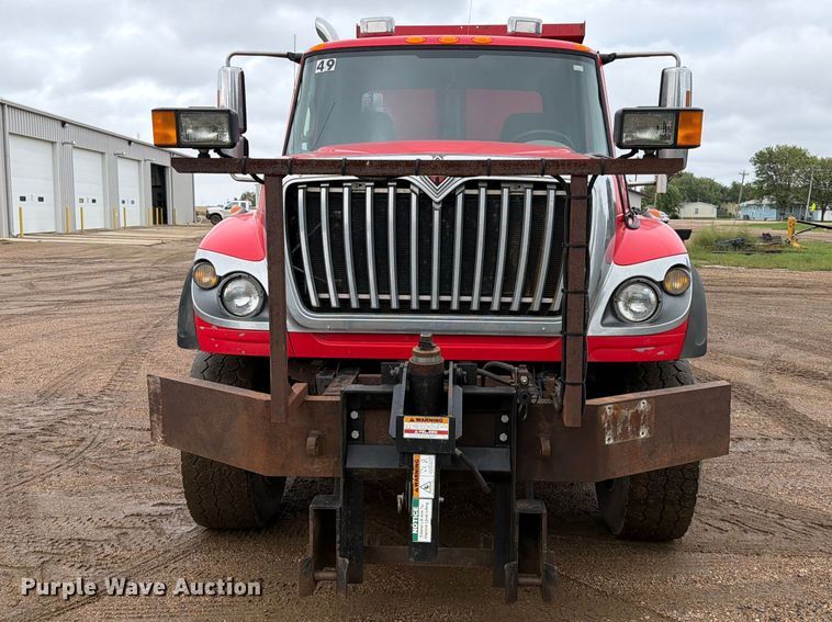 image for item FT6805 2010 International 7600 dump truck