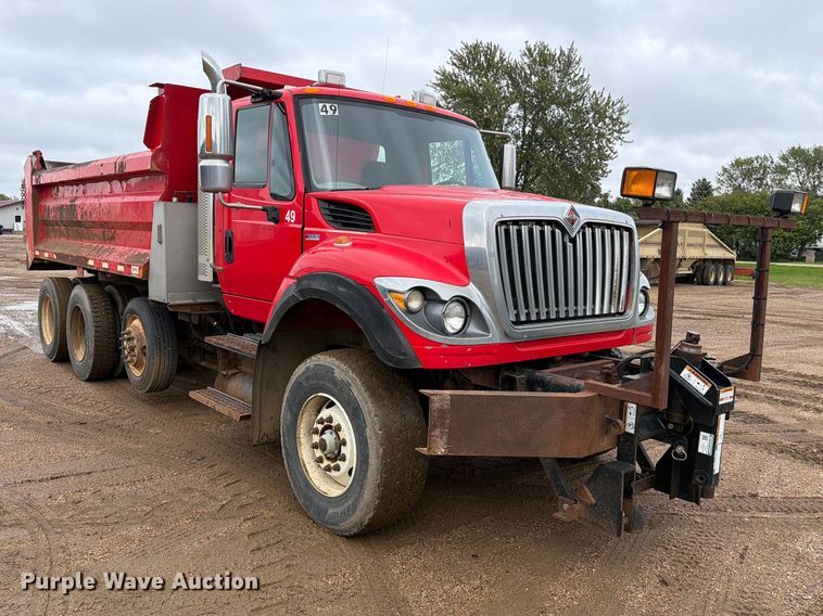 image for item FT6805 2010 International 7600 dump truck