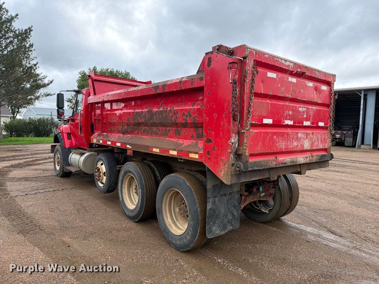 image for item FT6805 2010 International 7600 dump truck