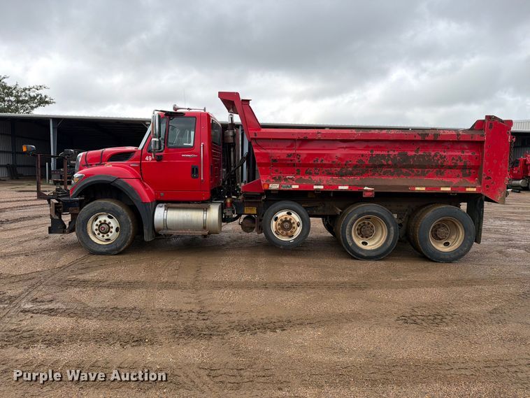 image for item FT6805 2010 International 7600 dump truck