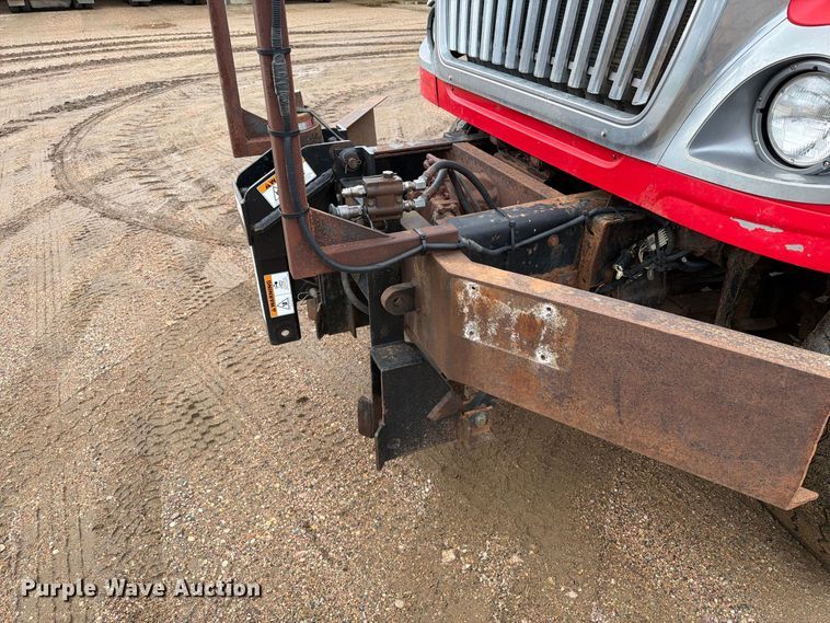 image for item FT6805 2010 International 7600 dump truck