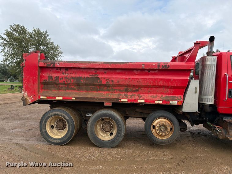 image for item FT6805 2010 International 7600 dump truck