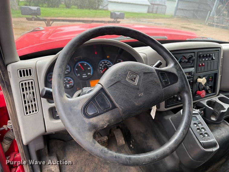 image for item FT6805 2010 International 7600 dump truck